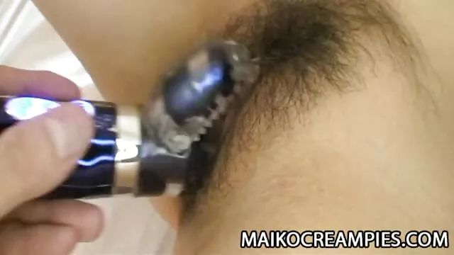 Un mec fatigué a porno français ecole invité le patron à baiser sa petite amie excitée