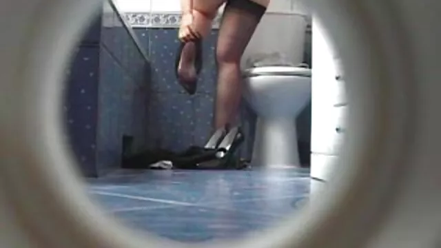 Sexe à la maison avec une brune film porno francais et gratuit chaude