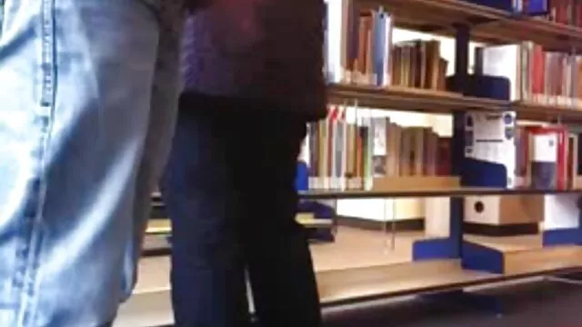 Couché avec une vendeuse pendant film porno français 2017 que sa petite amie était absente