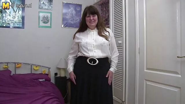 Le chef du département a baisé sa secrétaire inventive film porno en français gratuit