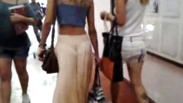 Premier casting film porno francais police porno d'une jeune blonde