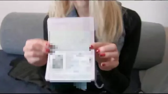 Un homme baisé avec plaisir lesbiennes se masturbe film x amateur francais sur le lit