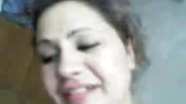 Baise en groupe dans porno vrai en français deux trous à la fois avec une prostituée de Saint-Pétersbourg