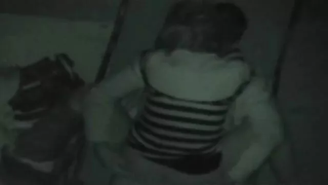 La fille a écarté son porno free francais cul et a encadré un trou élastique pour une grosse bite