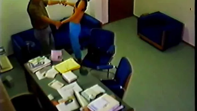 Une femme russe a eu la chance de gérer une grosse massage francais xxx bite de ramassage