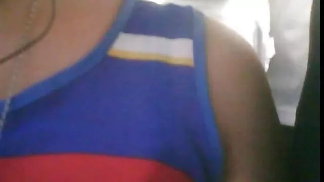 Fille sex xxx en francais sucer le pouce