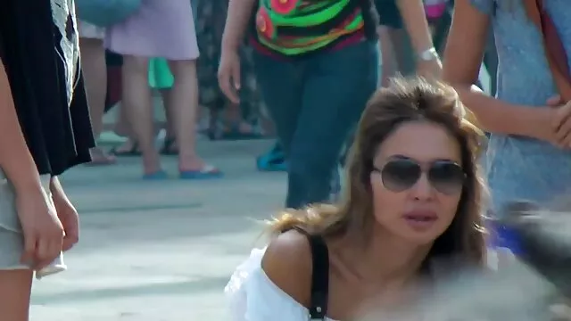 Je me suis fait prendre filme porno allemand en levrette et j'ai baisé le cul d'une fille